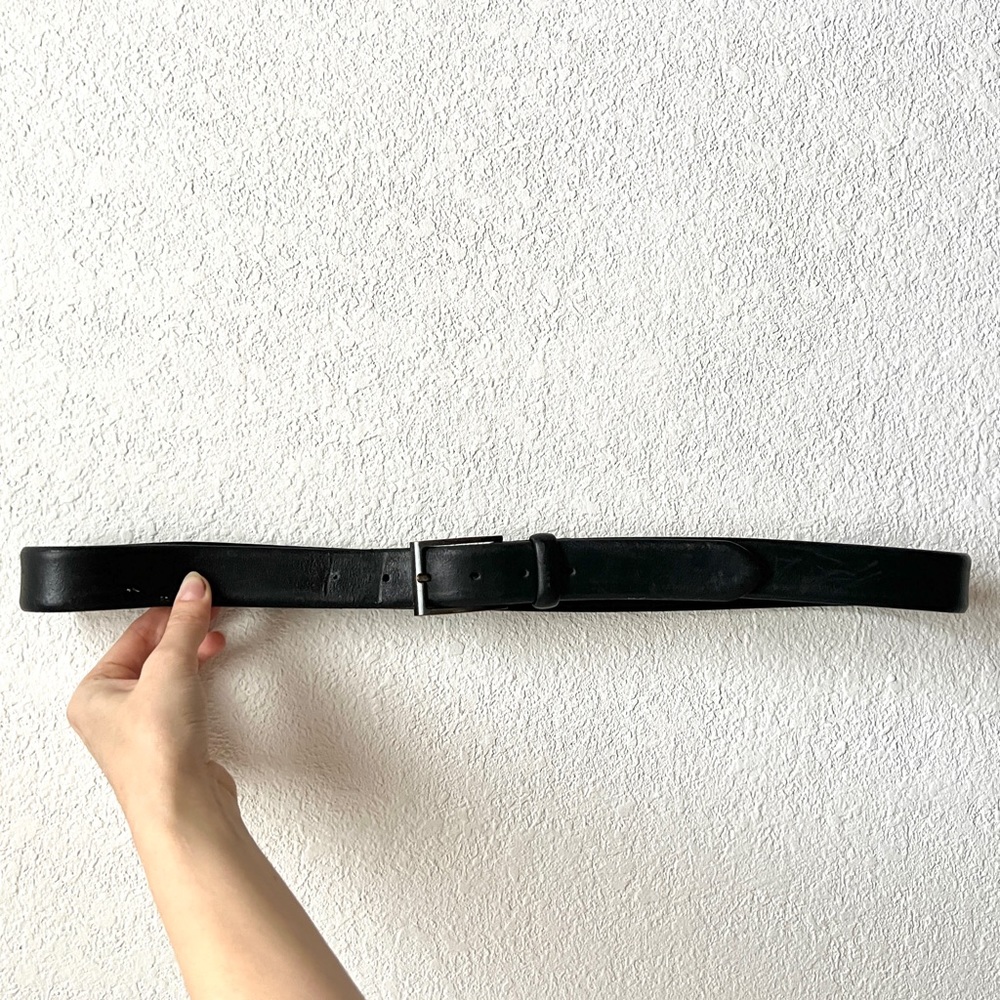 Italian leather men’s silver tone square buckle black leather belt